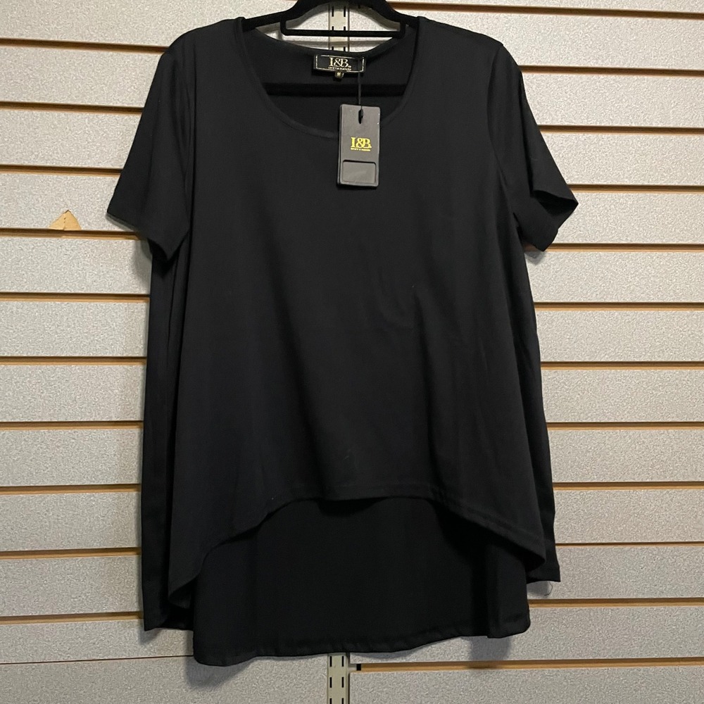 NWTS L&B Lucky‎ & Blessed Black Hi-Low Hem Short Sleeve Top Blouse